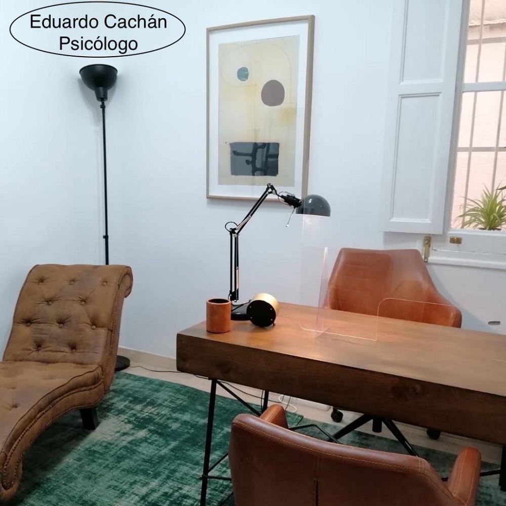 Eduardo Cachan.jpg
